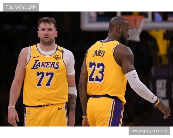 原创湖人后场奇兵里夫斯：缺少东契奇也能扛起大梁